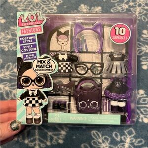 L.O.L. Surprise! Fashions Mix & Match Set - Purple and Black
